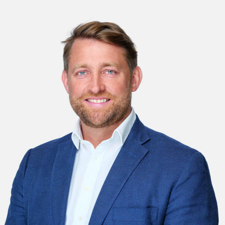 corporate headshot corporate headshot