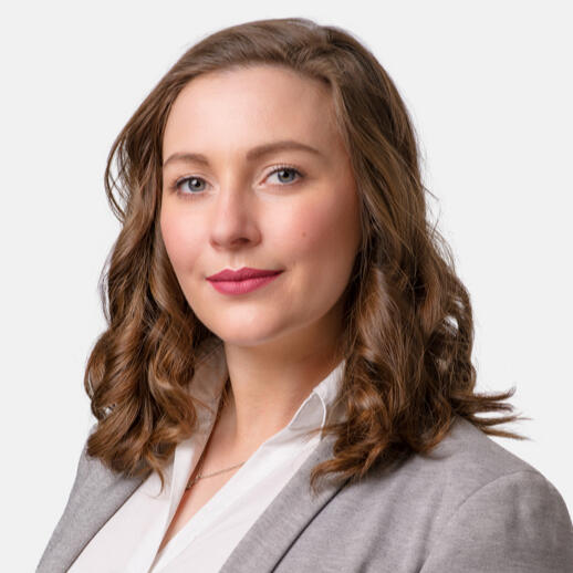 Headshot photo Headshot photo