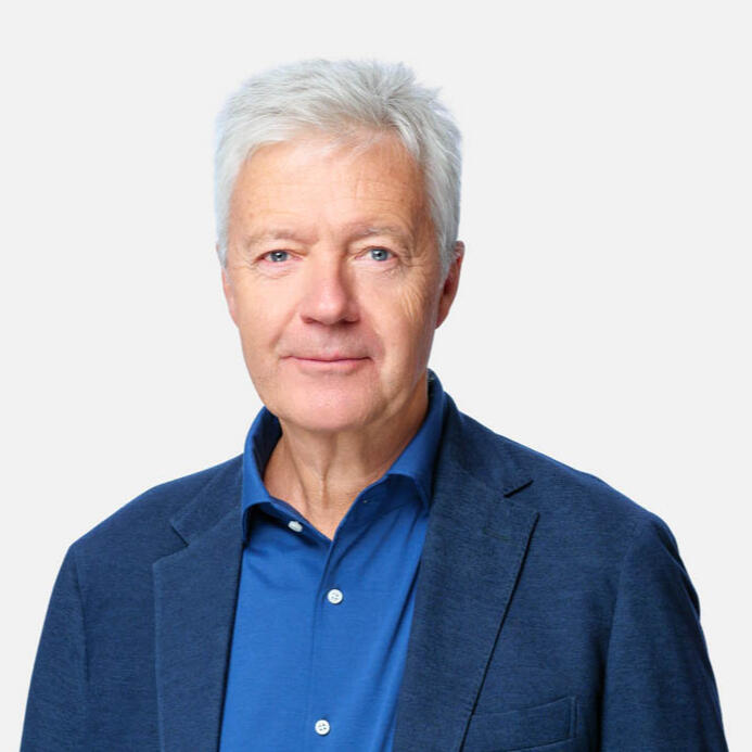 corporate headshot corporate headshot